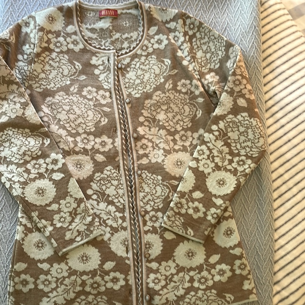 Oleana Fitted Cardigan in hues of soft Taupe and pale blues/XS